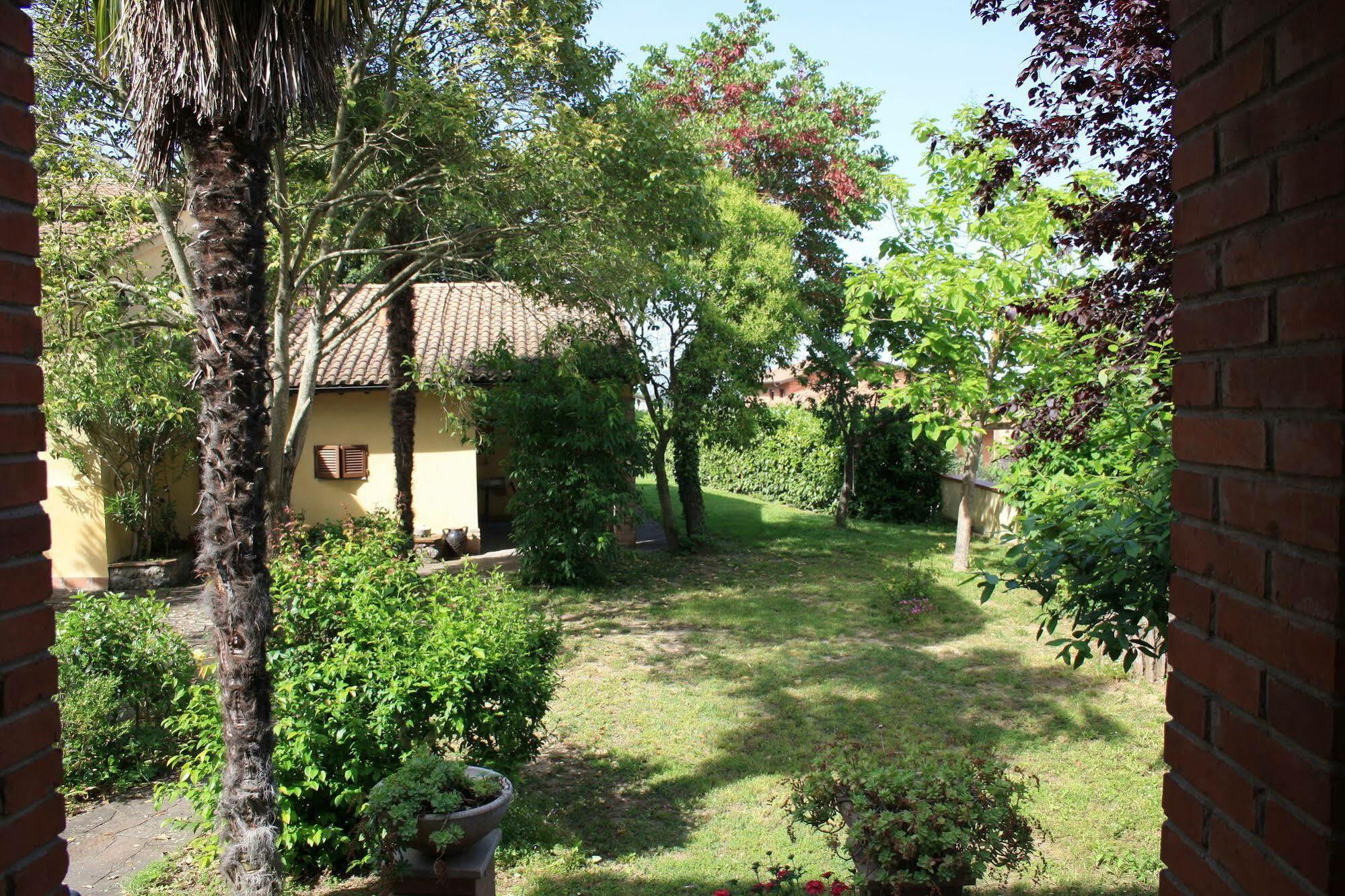 Un Petit Paradis Castiglione Della Valle Exterior photo